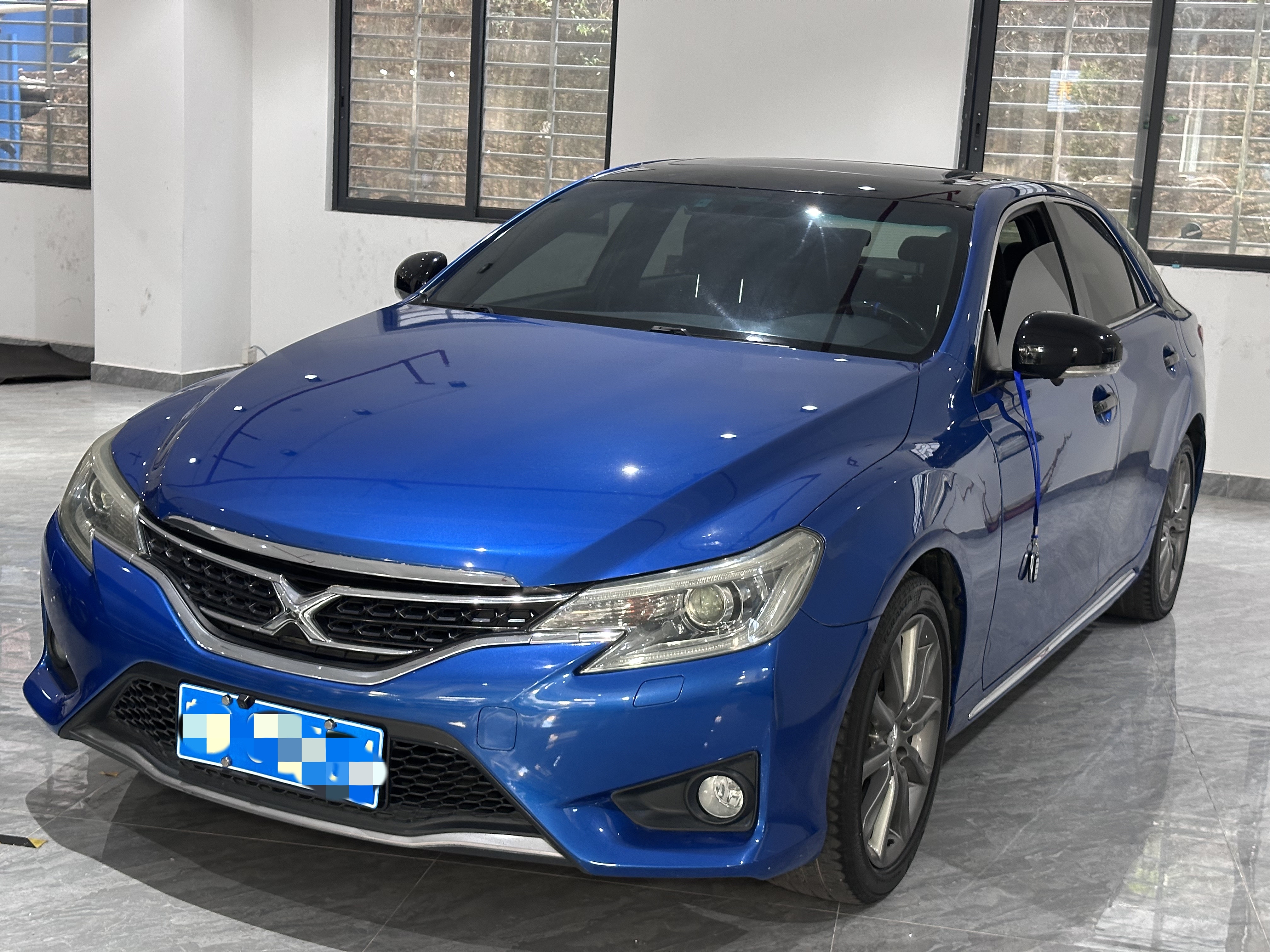 Toyota Reiz  2.5V Édition Premium