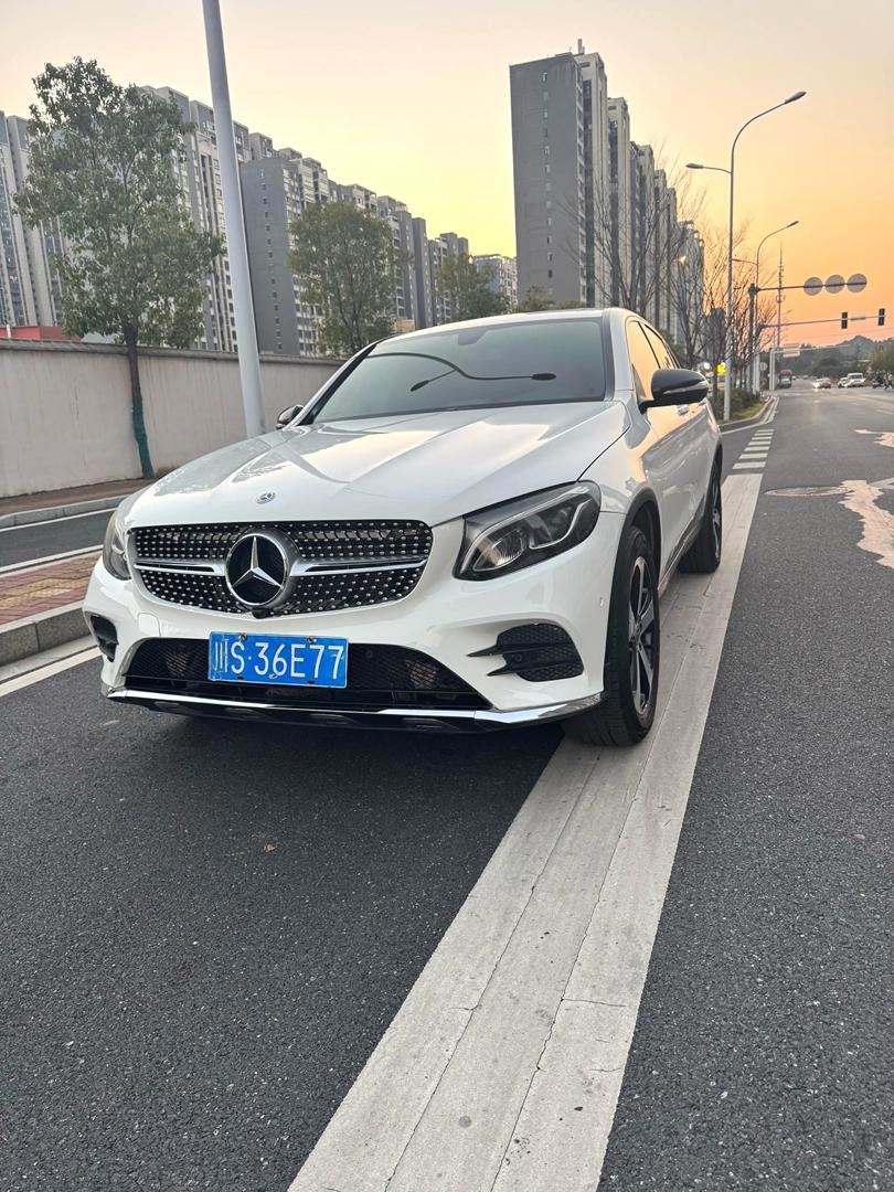 Mercedes-Benz GLC Coupé  ( 4MATIC Coupé SUV